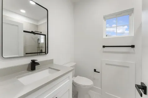 3709 Oak Court Montgomery TX 77356