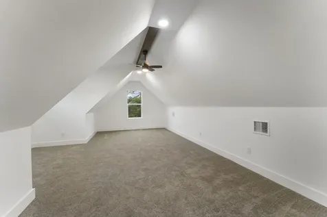 3709 Oak Court Montgomery TX 77356