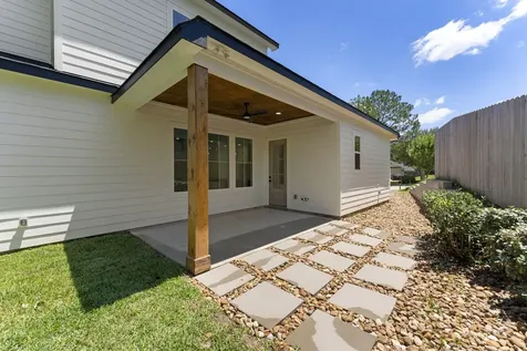 3709 Oak Court Montgomery TX 77356