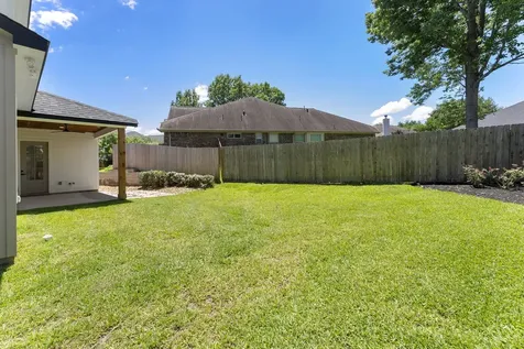 3709 Oak Court Montgomery TX 77356