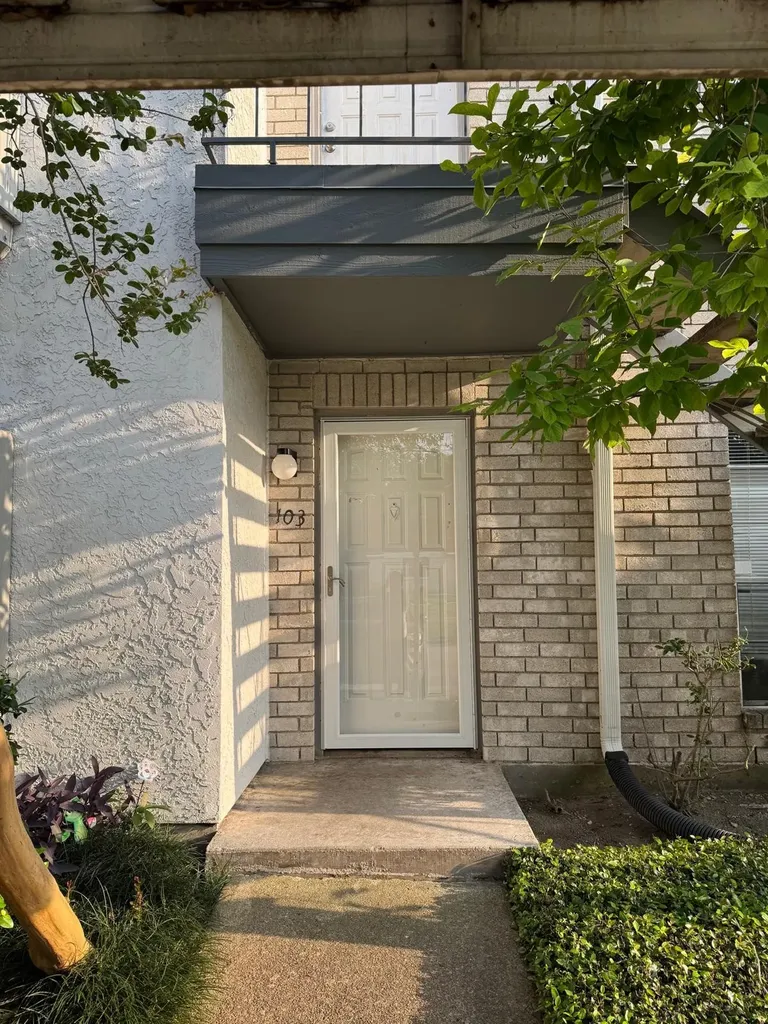 8787 Brae Acres Road 103 Houston TX 77074