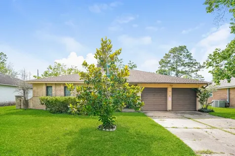 500 Stoneledge Drive Friendswood TX 77546