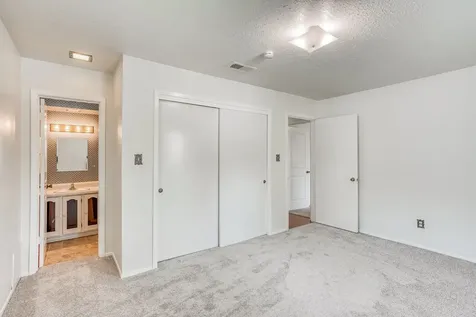 500 Stoneledge Drive Friendswood TX 77546