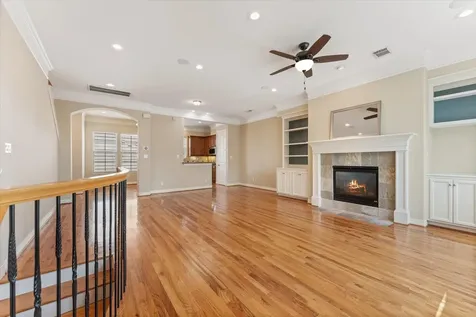 906 Reinicke Street Houston TX 77007
