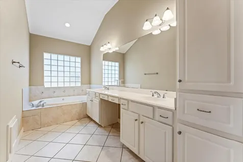 906 Reinicke Street Houston TX 77007
