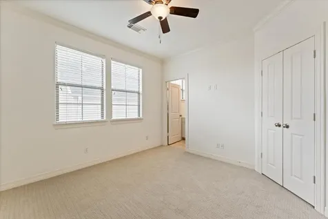 906 Reinicke Street Houston TX 77007