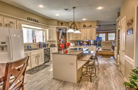 52 Cherry Hill Drive Conroe TX 77304