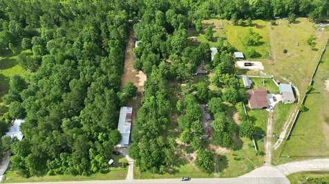 2327 County Road 3405 Cleveland TX 77327
