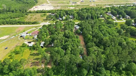 2327 County Road 3405 Cleveland TX 77327