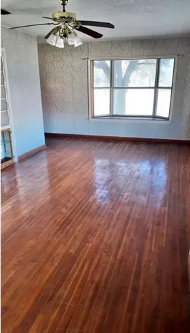 142 W 4th Street Yorktown TX 78164