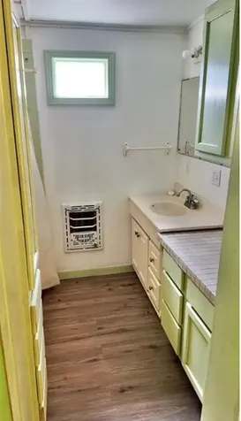 142 W 4th Street Yorktown TX 78164