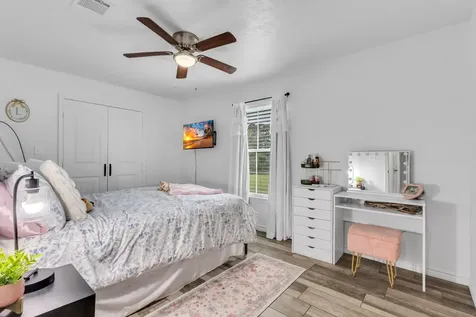 407 N Pecan Street Woodville TX 75979