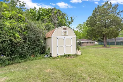 407 N Pecan Street Woodville TX 75979