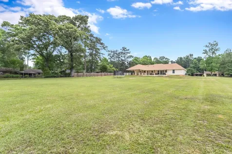 407 N Pecan Street Woodville TX 75979