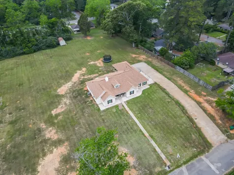 407 N Pecan Street Woodville TX 75979