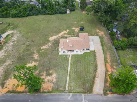 407 N Pecan Street Woodville TX 75979