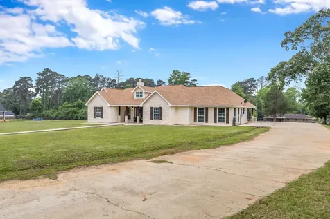 407 N Pecan Street Woodville TX 75979