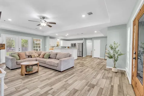 407 N Pecan Street Woodville TX 75979
