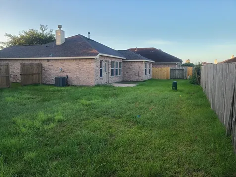 113 Laurel Meadow Court La Marque TX 77568