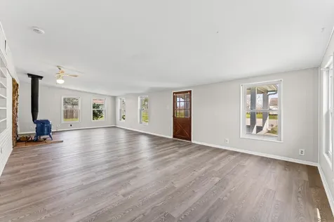 3082 County Road 536 Alvin TX 77511