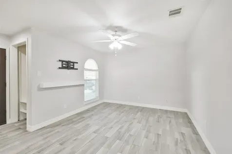 7623 Yellow Pine Drive Houston TX 77040