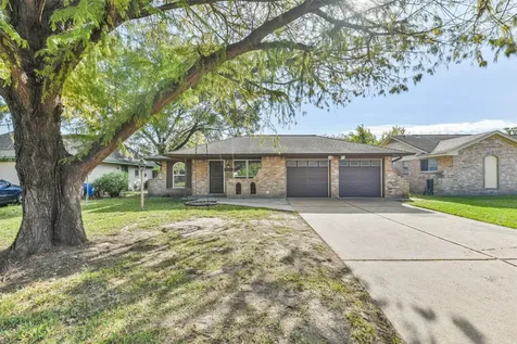 7623 Yellow Pine Drive Houston TX 77040