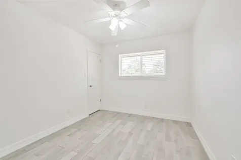 7623 Yellow Pine Drive Houston TX 77040