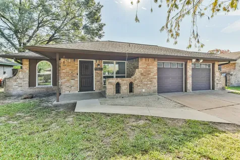 7623 Yellow Pine Drive Houston TX 77040