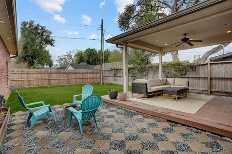 2418 Lazybrook Drive Houston TX 77008