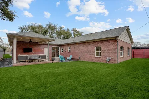 2418 Lazybrook Drive Houston TX 77008