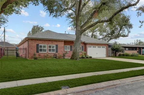 2418 Lazybrook Drive Houston TX 77008