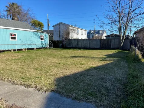 3919 Winnie Street Galveston TX 77550