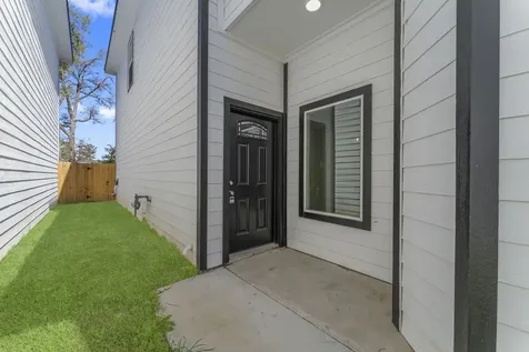 8159 Crestview Drive Houston TX 77028