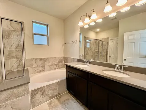 10916 Cannes Memorial Drive Houston TX 77043