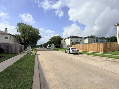 2634 Skyview Glen Court Houston TX 77047