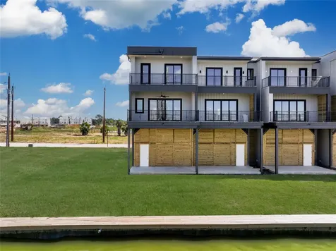 4406 Tucker Lane Seabrook TX 77586