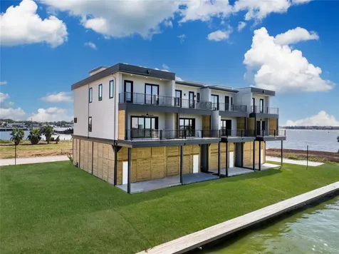 4406 Tucker Lane Seabrook TX 77586