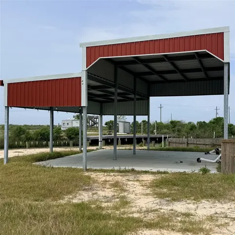 1119 Mabry Street Gilchrist TX 77617