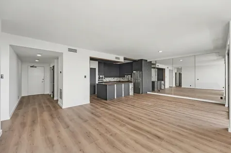 651 Bering Drive 1903 Houston TX 77057