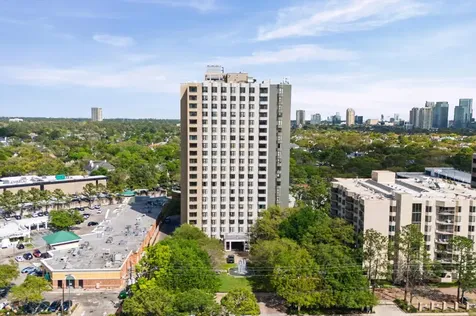 651 Bering Drive 1903 Houston TX 77057