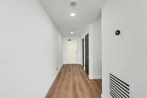 651 Bering Drive 1903 Houston TX 77057