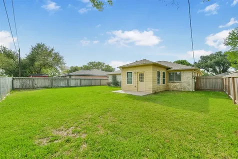 2929 Ocean Way League City TX 77573