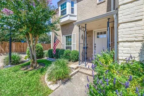 671 N Post Oak Lane 671 Houston TX 77024