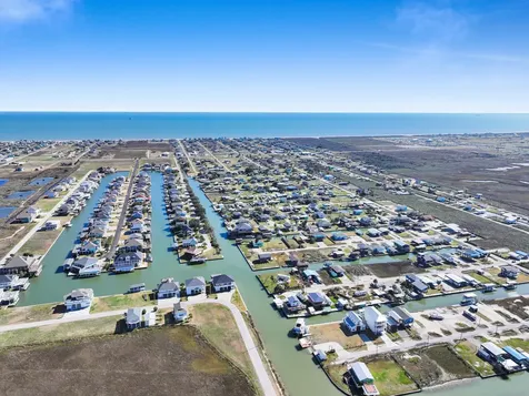 1049 N Sage Road Crystal Beach TX 77650