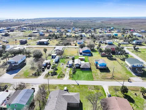 1049 N Sage Road Crystal Beach TX 77650