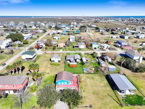 1049 N Sage Road Crystal Beach TX 77650