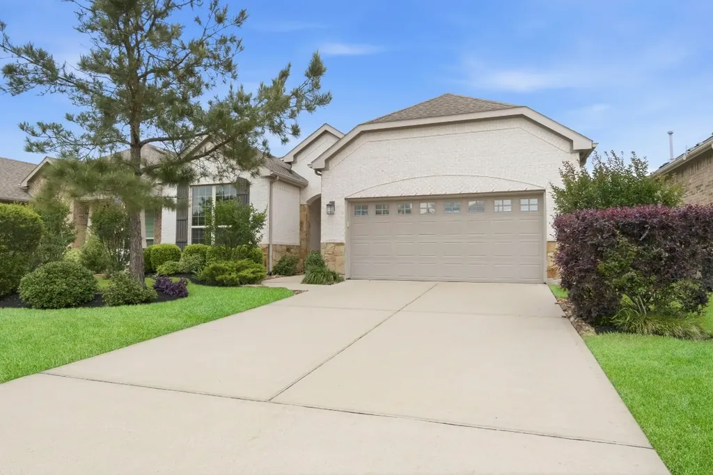 168 Chestnut Bay The Woodlands TX 77382