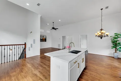 6014 Hamman Street Houston TX 77007