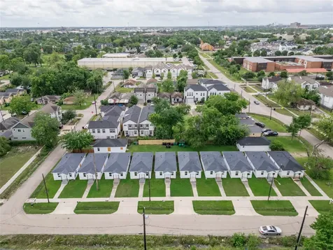 4904 Lee Street Houston TX 77020