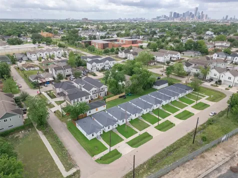 4904 Lee Street Houston TX 77020